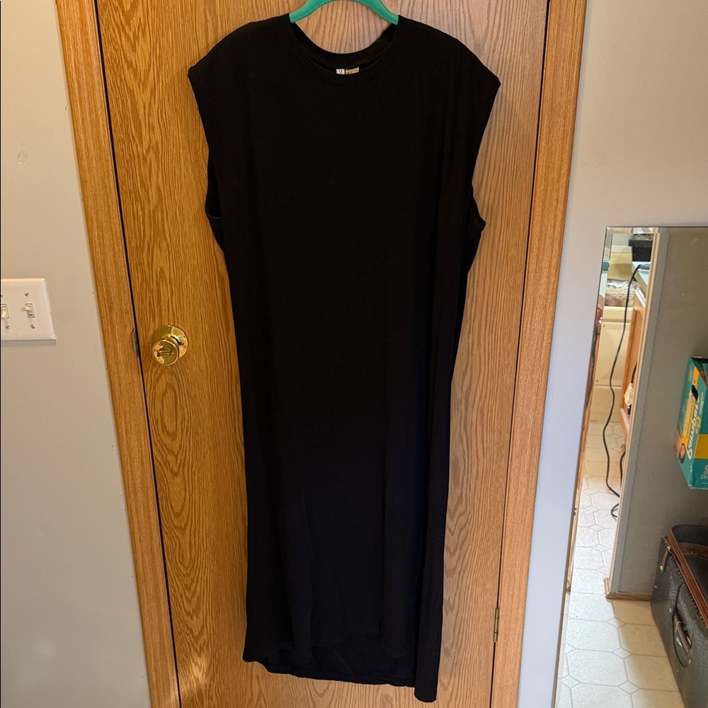 H&M Basic Black Midi Dress
